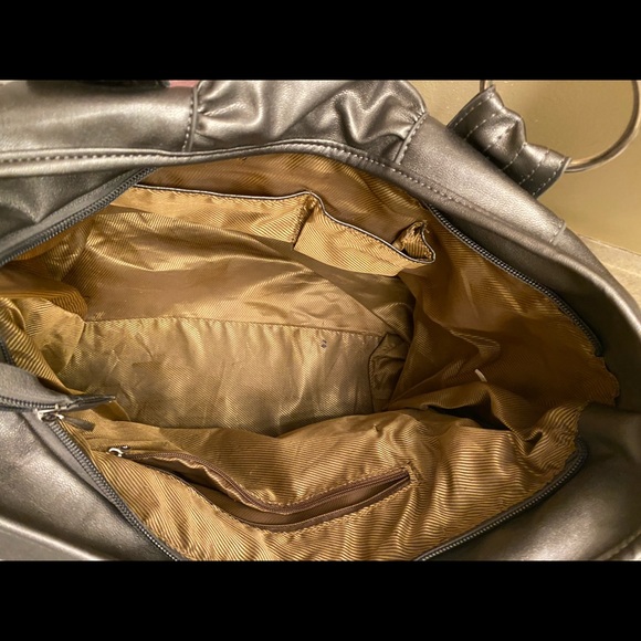 Purse - Picture 3 of 3